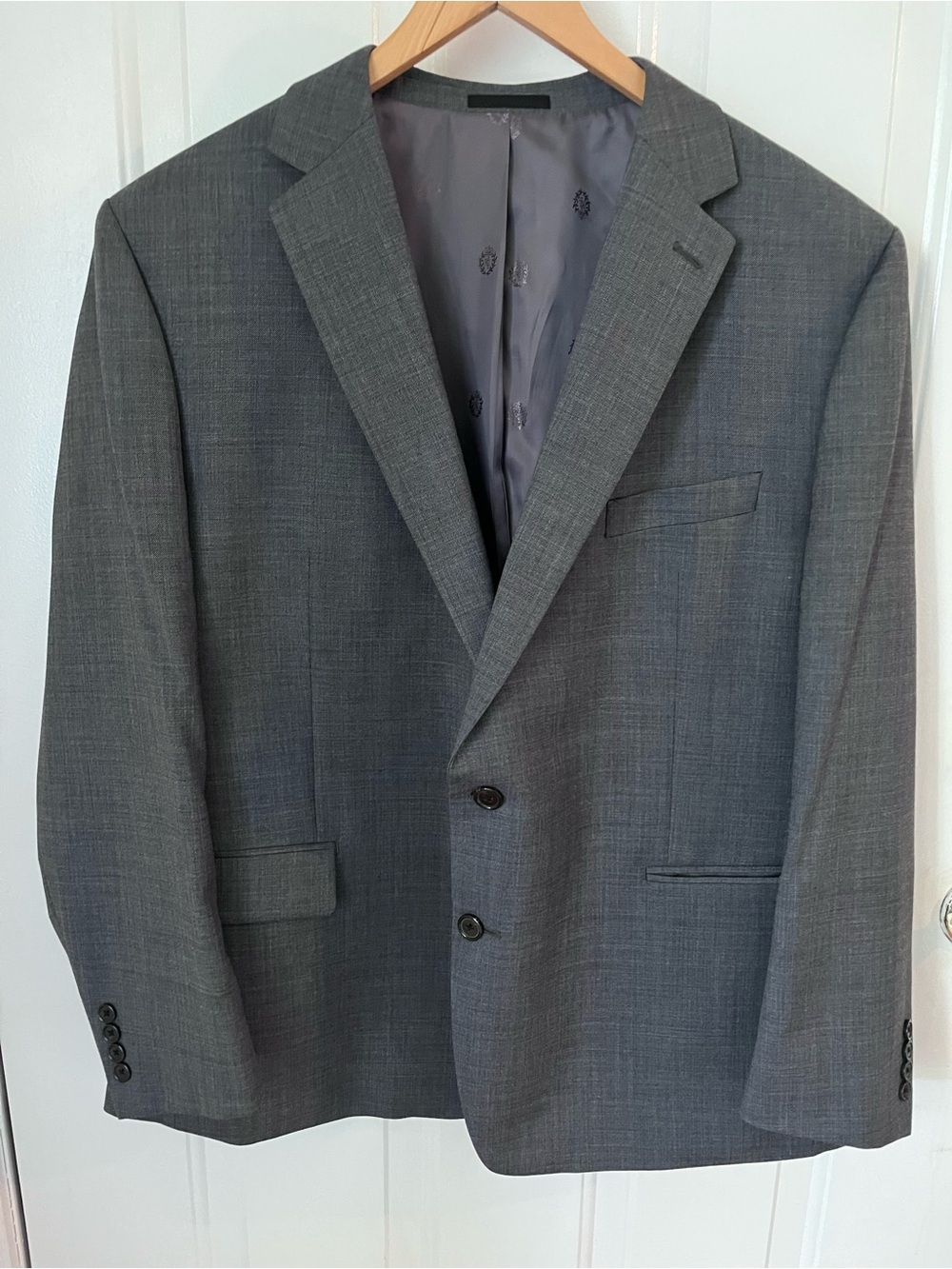 Men's Gray Classic Two-Button Blazer